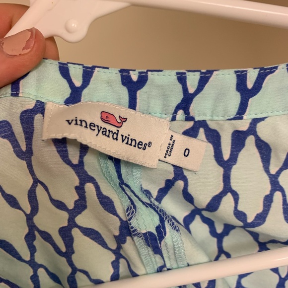 VINEYARD VINES TOP - Picture 2 of 2